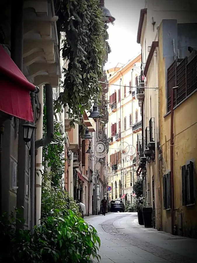 Appartamento Via San Giacomo 10 Cagliari Italia